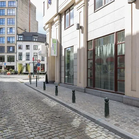 Hotel Express Brussels-grand-place By Ihg Bruselas